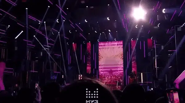 Кадры с концерта Владимира Преснякова