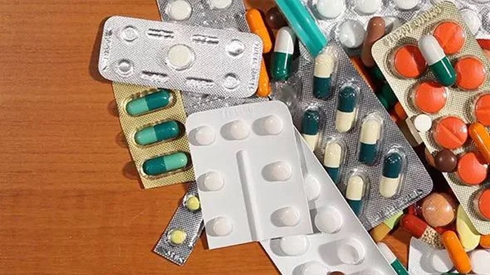 Куча прописанных специалистами бесполезных препаратов