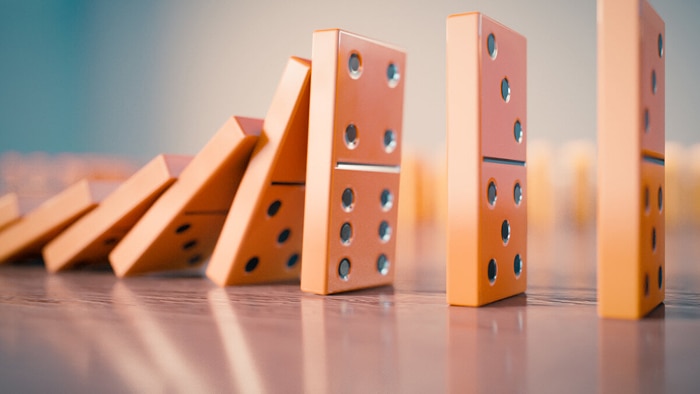 Схема эффекта домино от Окоспаса